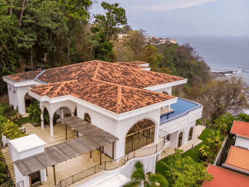 Ocean view property in Jaco